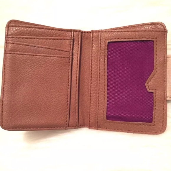 Volcom Woman’s Wallet Faux Leather Button close - Picture 4 of 8